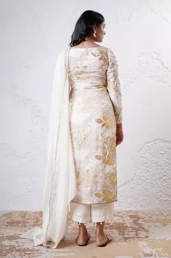 Ivory and gold embroidery crepe kurta set