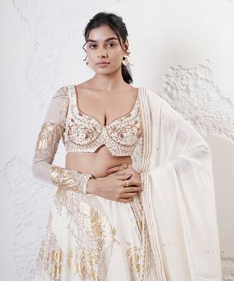 IVORY And GOLD Organza EMBROIDERED Lehenga Set 3