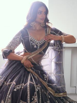 slate grey embroidered net lehenga set choli with dupatta 4
