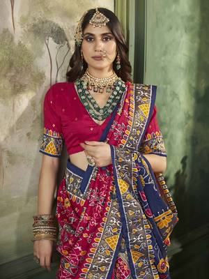 Lipstick red tussar silk Woven designer with ikkat printed traditional saree 3