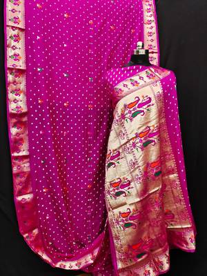 Pink dola silk blend Woven paithani saree with festive bandhej print 5
