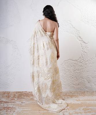 Ivory and gold organza printed saree with blouse 4