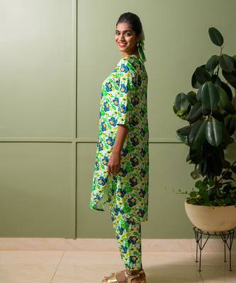 Red  printed kurta set 2
