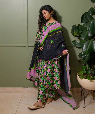 Black chanderi print florence crew neck kurta pant set 1