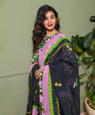 Black chanderi print florence crew neck kurta pant set 5