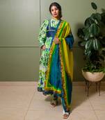 Green chanderi print mosaic rosa crew neck kurta pant set