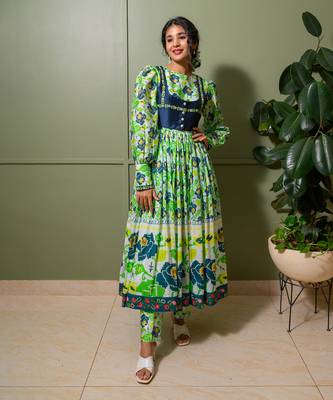 Green chanderi print mosaic rosa crew neck kurta pant set 2
