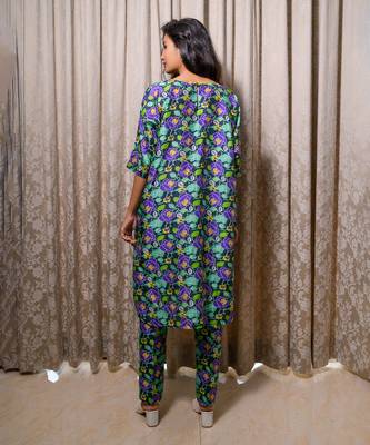 Blue chanderi print gul boat neck kaftan with pant 2