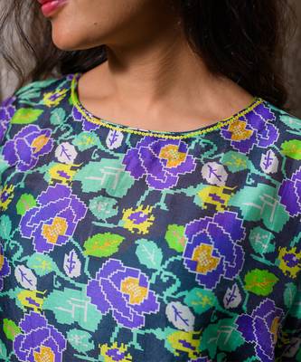 Blue chanderi print gul boat neck kaftan with pant 3