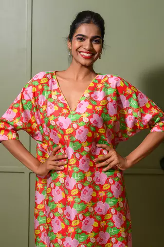 Red chanderi print gullista boat neck kaftan with pant