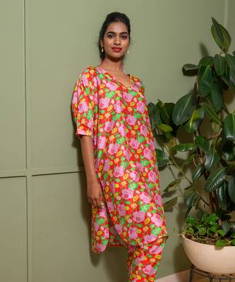 Red chanderi print gullista boat neck kaftan with pant 5
