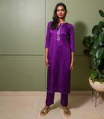 Pink linen satin print padma v neck embroidered back kurta pant set