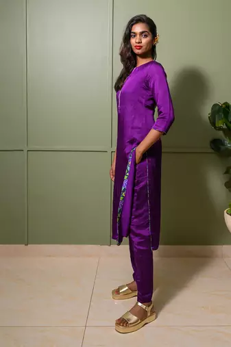 Pink linen satin print padma v neck embroidered back kurta pant set