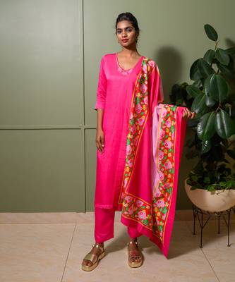 Blue linen satin print kamal choli neck embroidered back kurta pant set 1