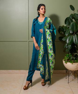 Black linen satin print lily v neck embroidered kurta pant set 1