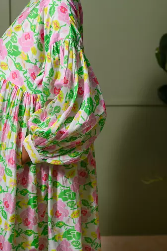 White chanderi print blossom art crew neck gathered midi dress