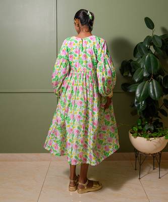 White chanderi print blossom art crew neck gathered midi dress 4