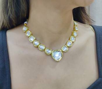 Aadhvita Kundan Necklace Set 2