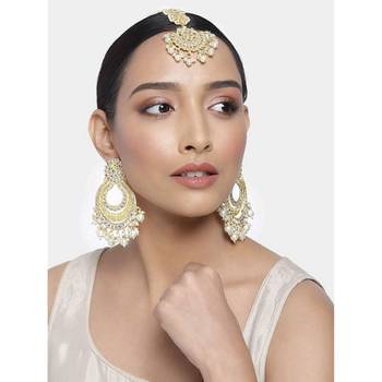 Elegant gold-plated kundan pearl chandbali earrings with maang tikka – traditional bridal jewelry set 2