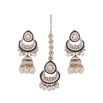 Luxury kundan bridal jewelry set - silver crystal choker with pearl drops, earrings & maang tikka 3