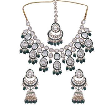 Luxury kundan bridal jewelry set - silver crystal choker with pearl drops, earrings & maang tikka 2
