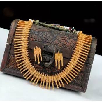 Elegant gold-plated spike Necklace :: set - traditional south indian style jewelry 3