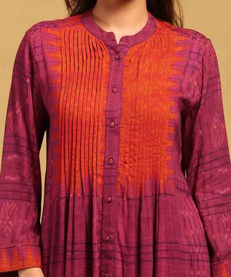 Ritu kumar red aninda kurta with pant 4