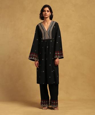 Ritu kumar black aurelia kurta with pant 1