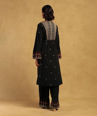 Ritu kumar black aurelia kurta with pant 5