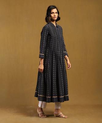 Ritu kumar blue nirvi kurta 3