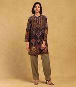 Ritu kumar black kiraj kurti