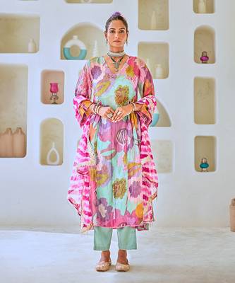 Aqua blue floral embellished tissue kurta set with leheriya dupatta 1