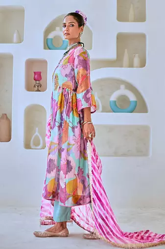 Aqua blue floral embellished tissue kurta set with leheriya dupatta