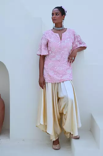 Soft pink embroidered tissue kurta set with organza dupatta