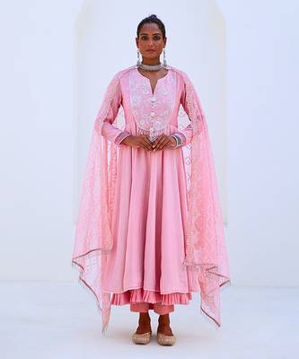 Soft pink embroidered flared anarkali set with organza dupatta 1
