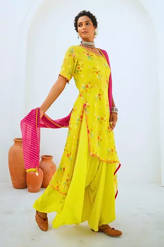 Lemon green tissue chanderi printed fusion set with leheriya dupatta