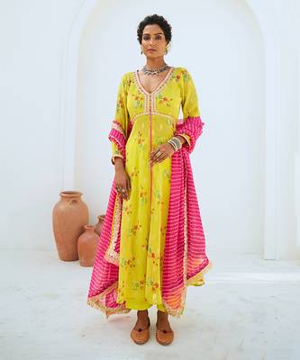 Lemon green tissue chanderi printed kurta set with leheriya dupatta 1