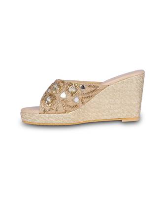 Gold embroidery pu leather sandle 3