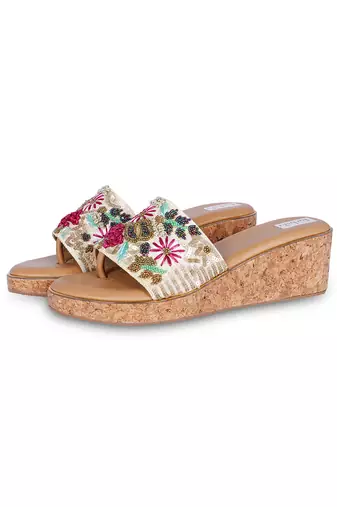 Multicolour  embroiderypu leather sandle