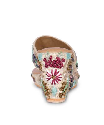 Multicolour embroidery pu leather sandle 2