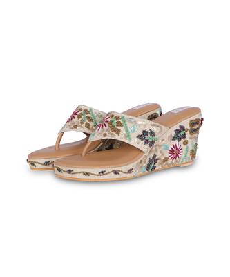 Multicolour embroidery pu leather sandle 4