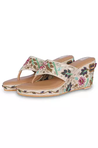 Multicolour embroidery pu leather sandle