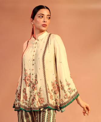 Cream tamaya embroidered kurta set 4
