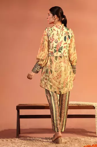 Cream tamaya embroidered kurta set with jacket