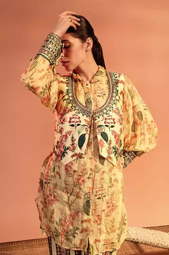 Cream tamaya embroidered kurta set with jacket