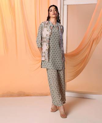 Green earaya printed kurta set with embellished jacket 1