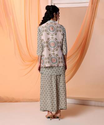 Green earaya printed kurta set with embellished jacket 4