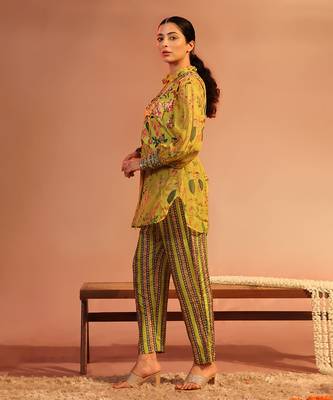 Yellow tamaya embroidered kurta set with jacket 2