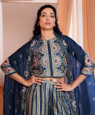 Navy blue earaya printed co-ord set with cape 4