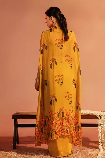 Yellow tamaya embellished drape skirt set with cape
